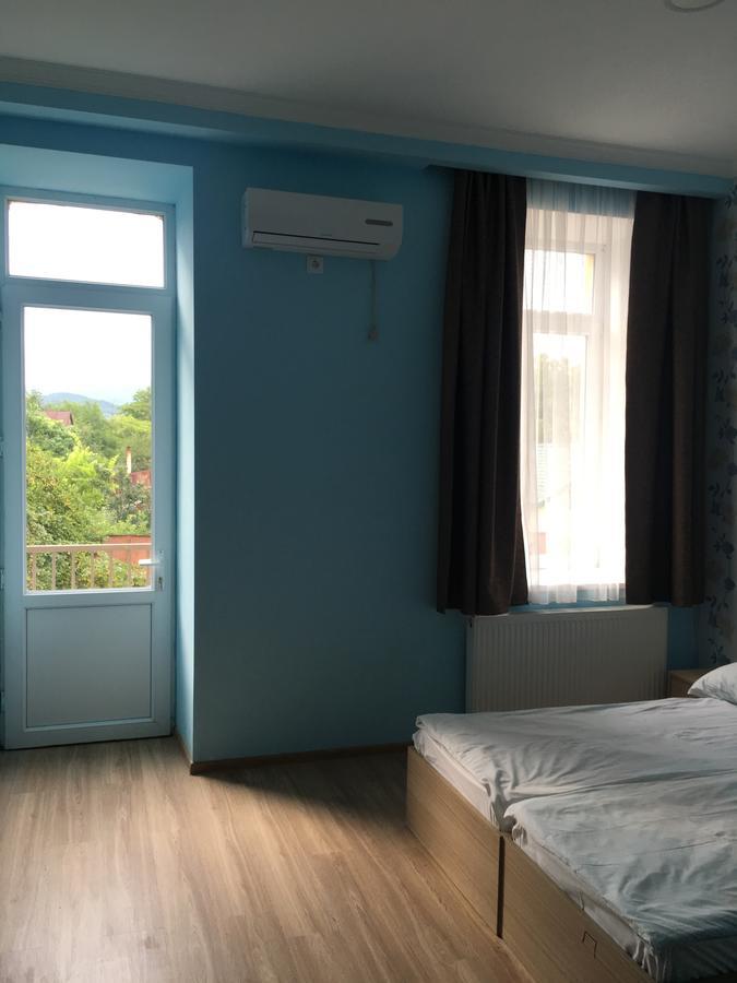 Kmg Hotel Khashuri エクステリア 写真