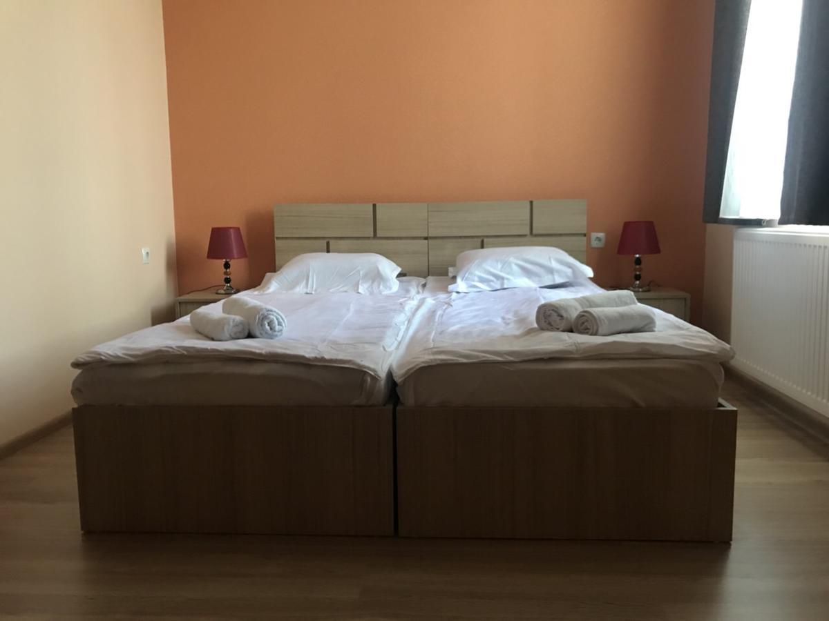 Kmg Hotel Khashuri エクステリア 写真